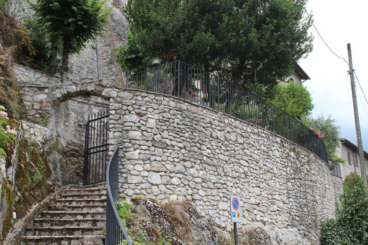 Il Castello Sul Lago Arrone Exterior photo